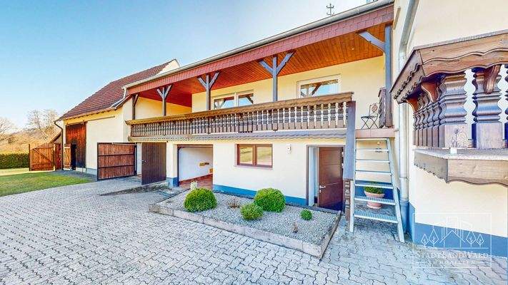 Balkon mit Zugang zu Garten