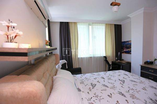 3-Bedroom Apartment with Separate Kitchen in Antalya Muratpaşa