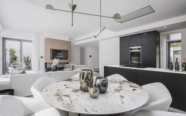 Photo: Villa in Estepona