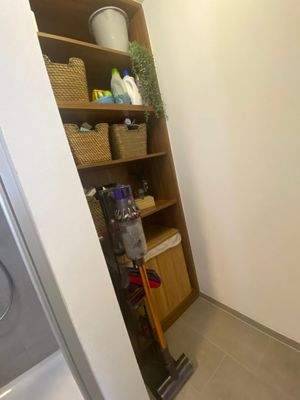 Einbauregale im Badezimmer.jpg