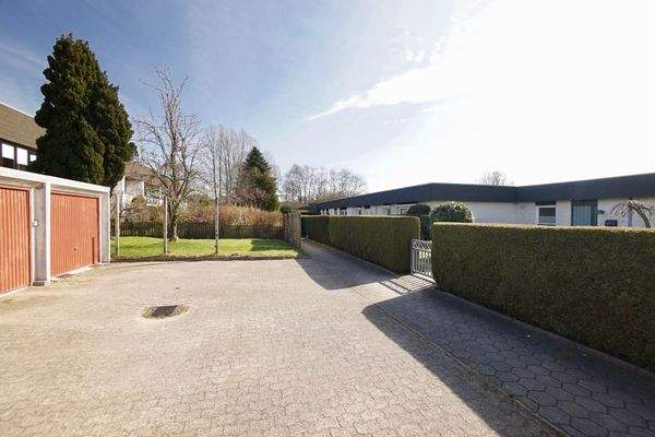 Zuwegung / Garagenhof