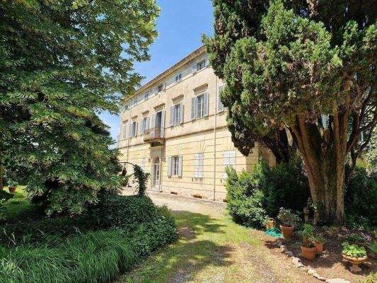 -15_Herrschaftliche VillaToskana.jpg