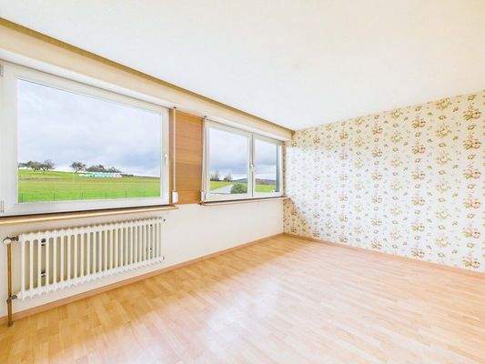 Kernsaniertes 2-3 Familienhaus zum Vollenden in Mettlach