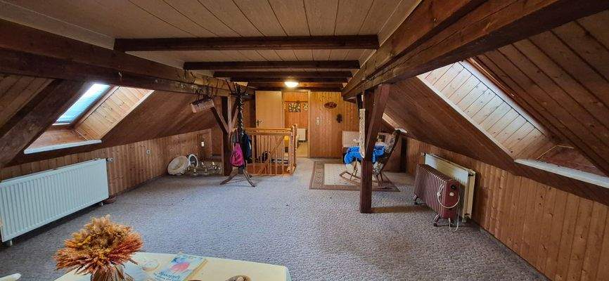 Haus-links_OG_Raum I.2.jpg