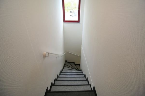 Kellertreppe (Zuwegung zum Kellerraum)