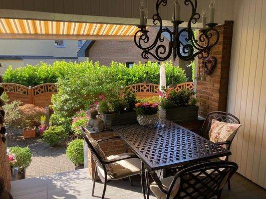 überdachter Freisitz Erdgeschoßwohnung