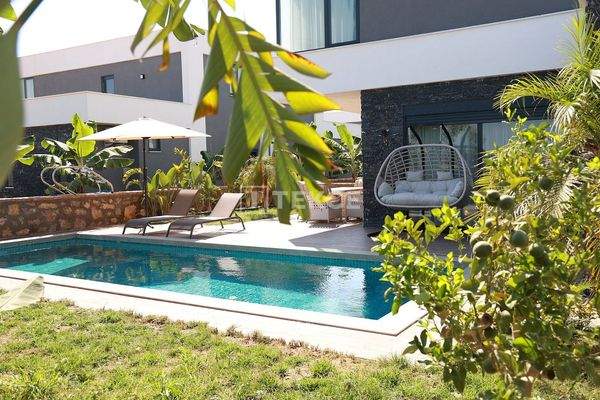 Chic Design Villas with Pool and Garden in Alanya İncekum