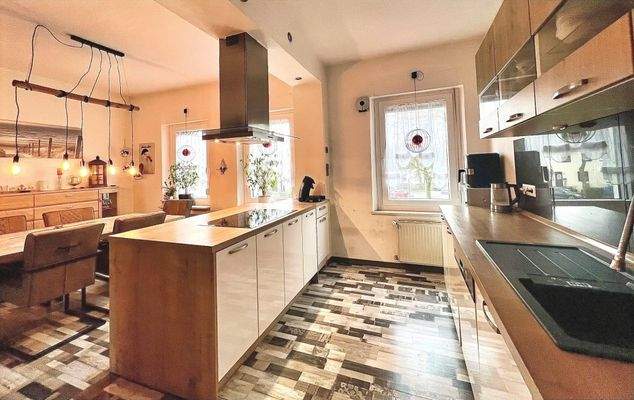 Offener Küchenbereich im OG.