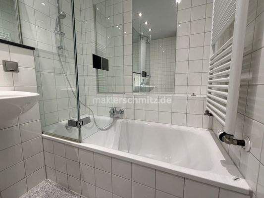 Badezimmer Ansicht 2