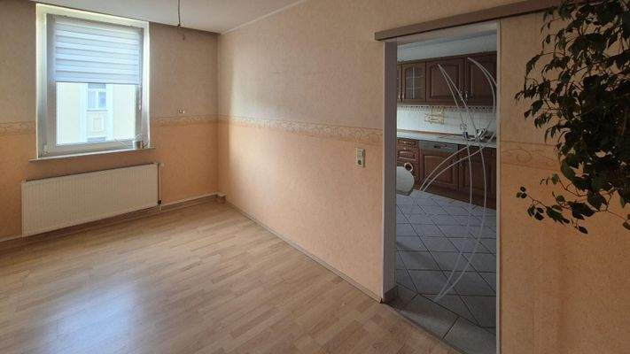 Esszimmer mit Glastür