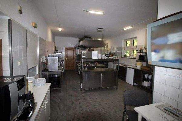 Komplett eingerichtete Gastro- Küche (3)