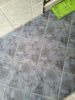 Bad - Bodenfliesen.jpg