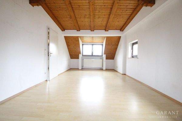 Großes Zimmer im D.G.