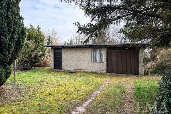 Garage mit Abstellraum