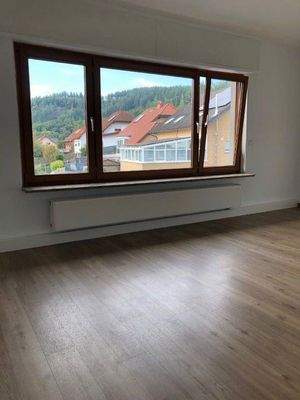 Wohnzimmer Richtung Fenster