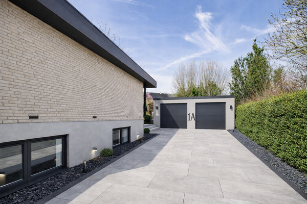 GARAGEN-EINFAHRT | NACHHER