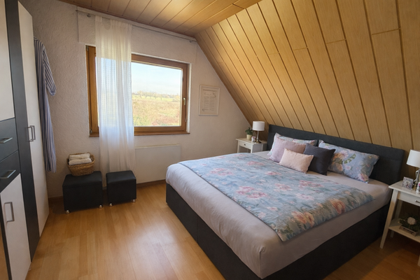 39172711-Dachgeschoss 3.png