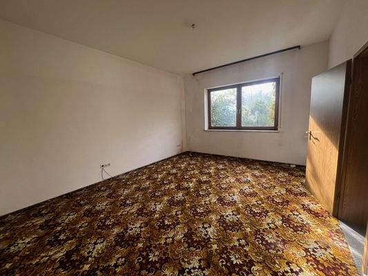 Zimmer zur individuellen Nutzung (Erdgeschoss).jpg