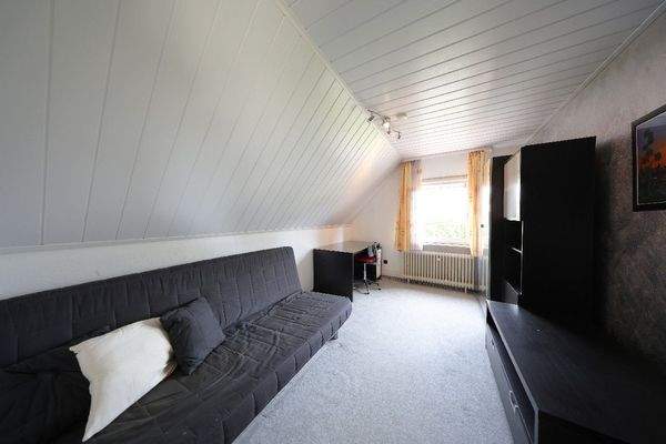 Zimmer 2 im Dachgeschoss
