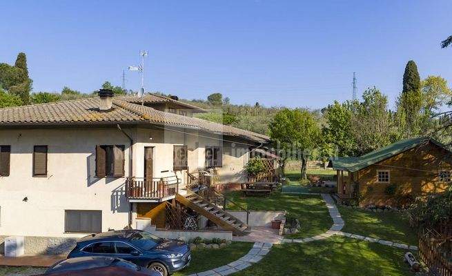 Villa-Toskana-Urlaub-Ferienhaus-Ferienwohnung-Traum-Oliven-Wein-Florenz-Siena-Assisi-Ruhe-Haus-Einfamilienhaus