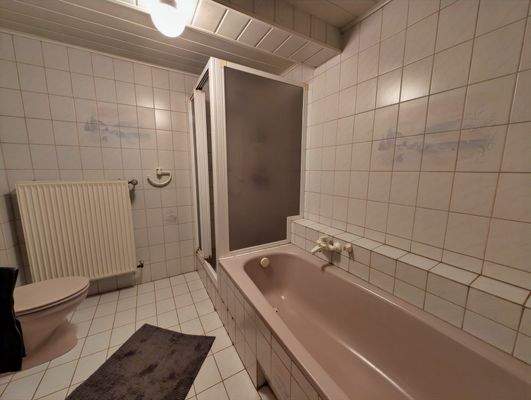 Badezimmer im Dachgeschoss