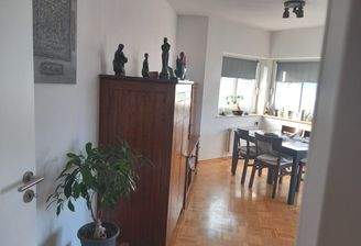 Wohn und Esszimmer.jpg