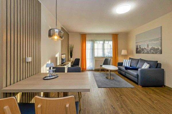 Ess- und Wohnbereich EG.jpg