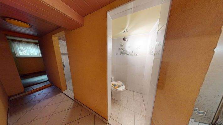 Gäste-WC im Erdgeschoss