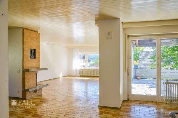 Wohnzimmer mit Terrassenzugang