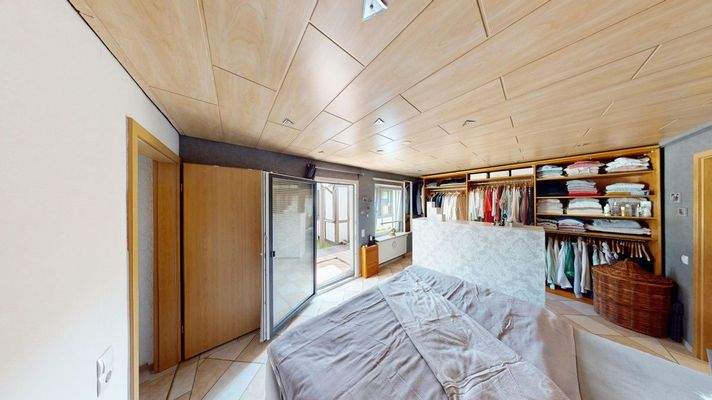 UG Schlafzimmer Bild 2