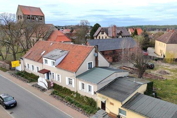 großes Anwesen mit 478 m² Wohnfläche