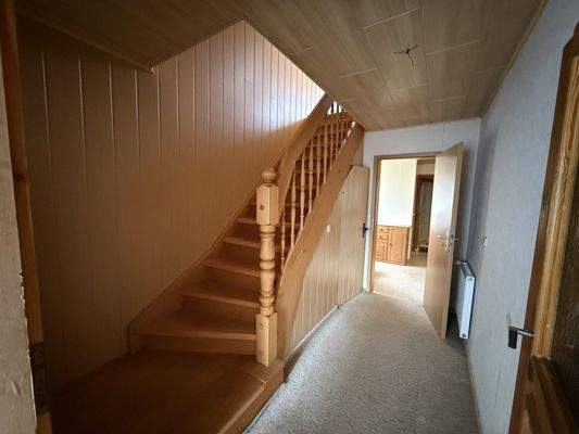 Flur Haupteingang EG