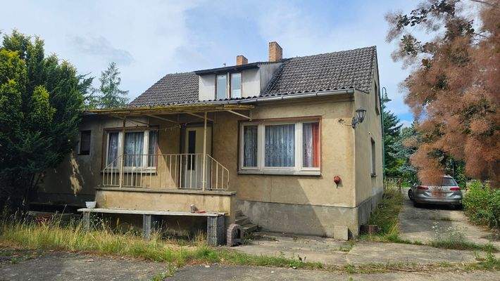 Hofseite m. Einfahrt.jpg