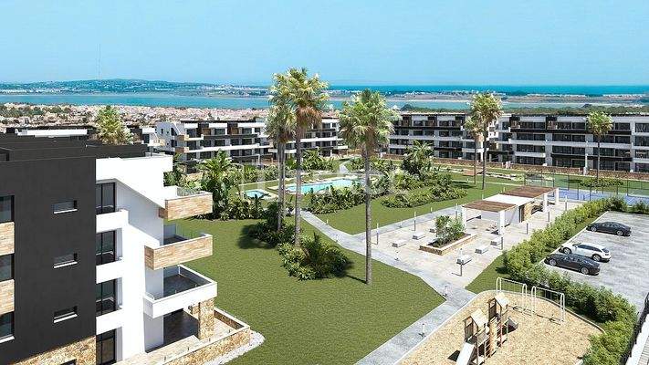Stylish 2-Bedroom Apartments with Communal Pool in Torrevieja