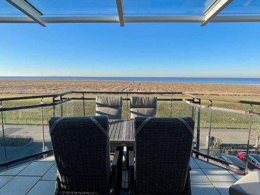 Terrasse mit Meerblick