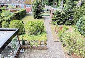 großer Gartenbereich