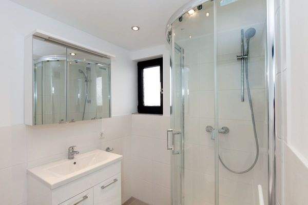 Duschbad EG Vorderhaus