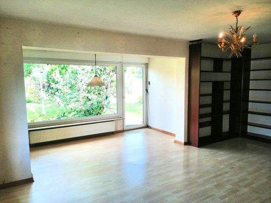 Wohnzimmer mit Anbau