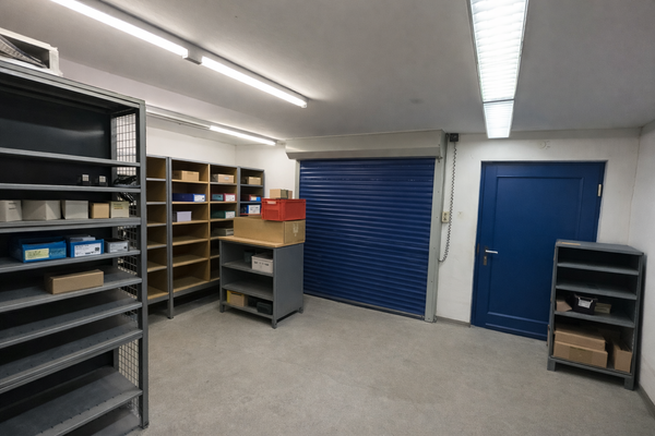 Zugang vom Lager zum Hinterhof