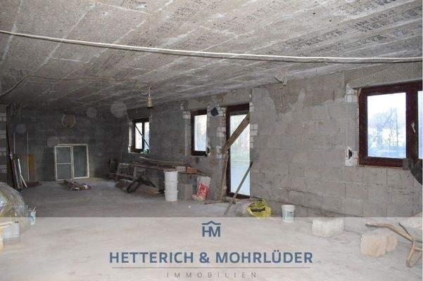 Untergeschoss Rohbau mit eigenem Zugang zum Garten