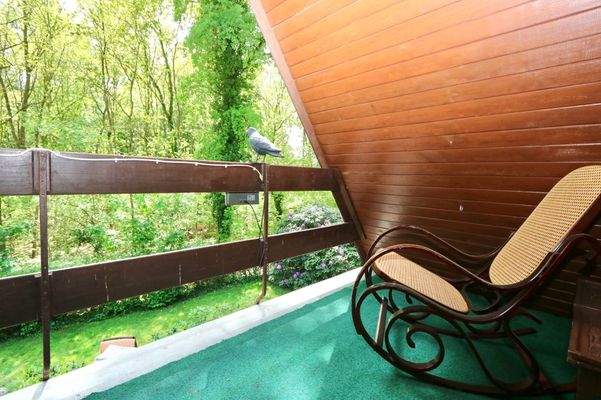 mit Zugang zum Balkon