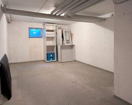 Kellerabteil mit ca. 18 m² Nutzfläche