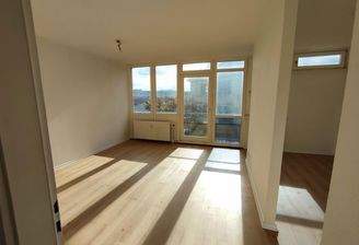 Lichtdurchfluteter Wohnbereich