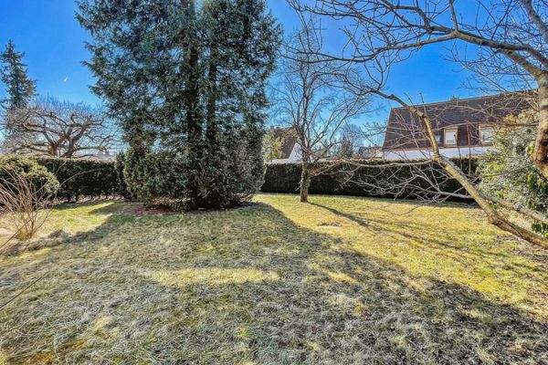 Sonniges Grundstück