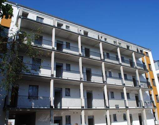 Rückwärtige Ansicht - Kopie.JPG