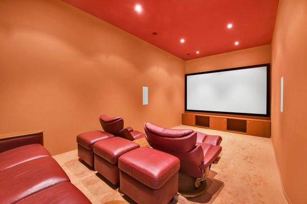 Heimkino mit neuester Technologie