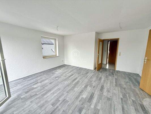 Wohnzimmer Blick Richtung Flur