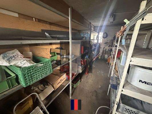 Halle Innenansicht 4