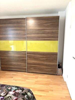 Schlafzimmer (2) 1. OG rechts