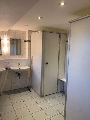 Dusche/Sanitär.jpg
